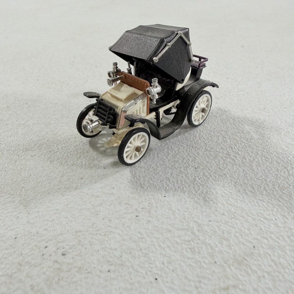 RIO Fiat 8 CV‎ 1901 1/43 Scale Model Car White Black Die Cast Made In Italy